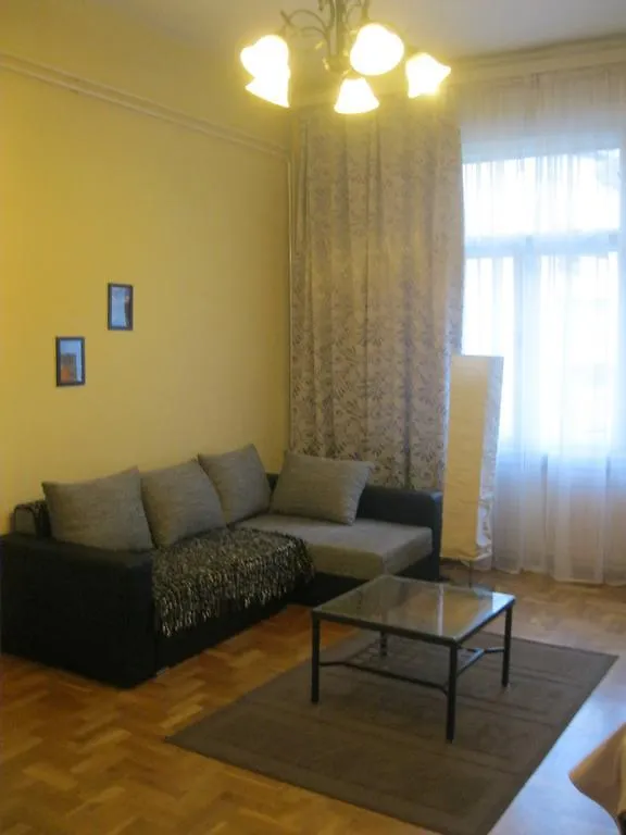 Classical Apartment In Downtown Будапешт